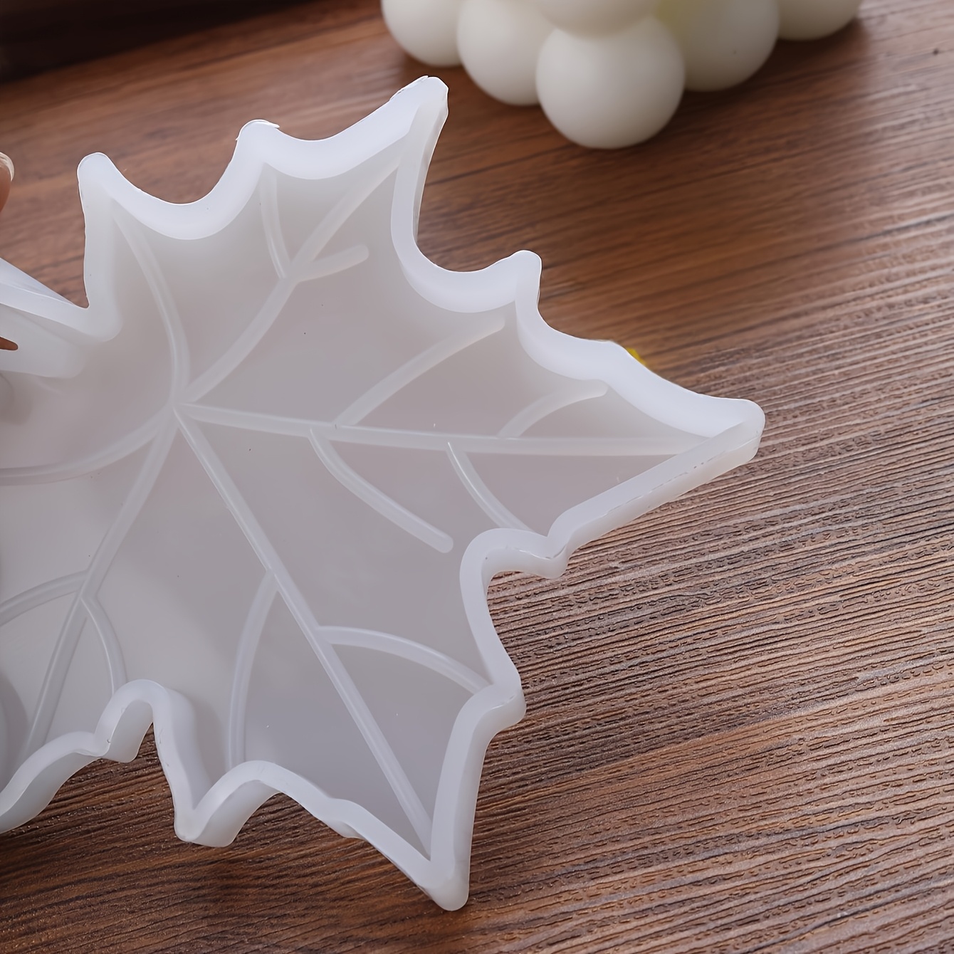 1PC Maple Leaf shaped Silicone - Candle Making Supplies 评论和价格